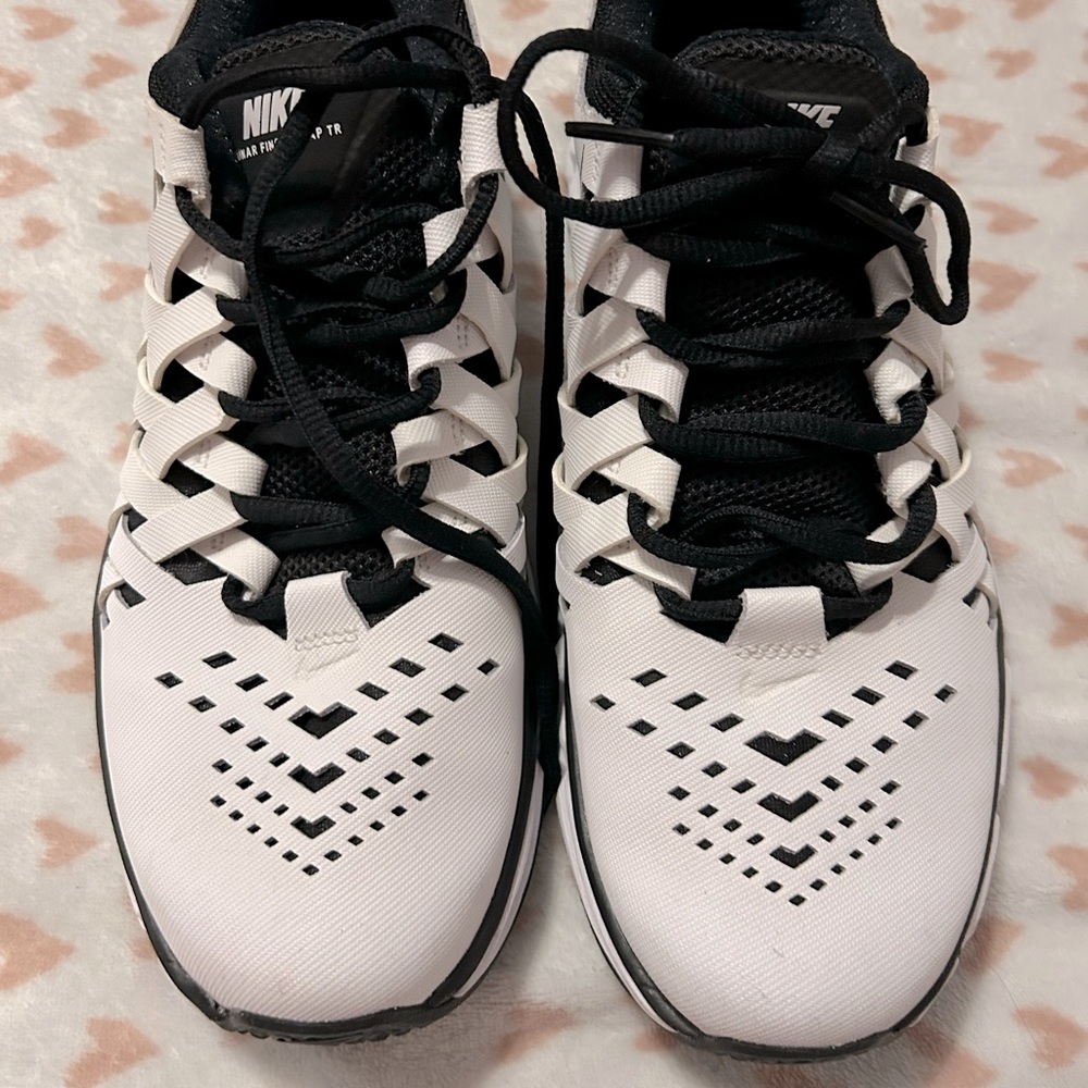 NIKE LUNAR FINGERTRAP TR